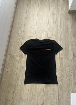 Футболка prada