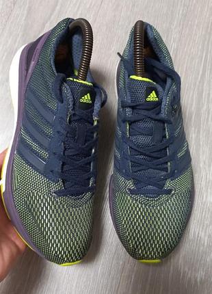 Фирменные кроссовки adidas