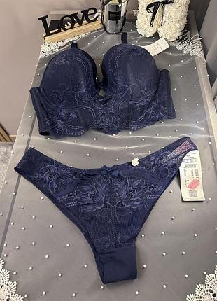 Шикарний комплект hunkemoller