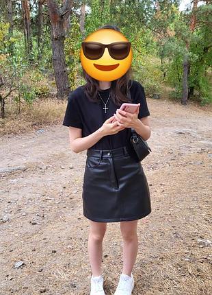Спідниця з кожзама