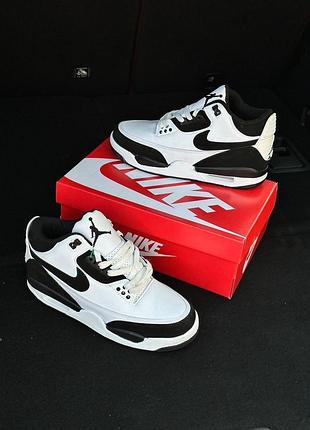 Кросівки розпродаж air jordan white/black.