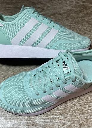 Кросівки adidas оригінал розмір 35,5