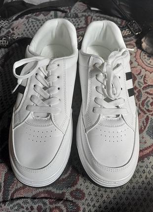 Кроссовки swin shoes женские, белые