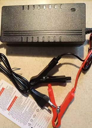 Зарядний пристрій для lifepo4 акумуляторів varicore 14.6v/12.8v 10a