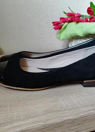 ,чорні туфлі балетки clarks