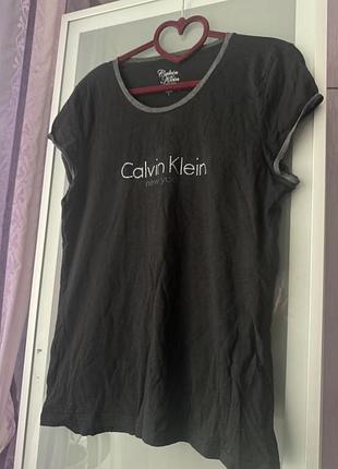 Футболка calvin klein
