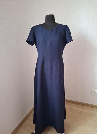 Красивое платье из смеси льна и вискозы she