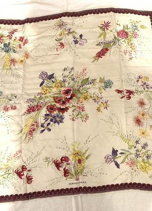 Вінтажна шовкова хустка hermes paris "fleurs et galons", розроблена мадам ла торре у 1961 році.