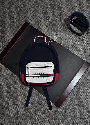 Рюкзак tommy hilfiger темно-синій, хороший стан