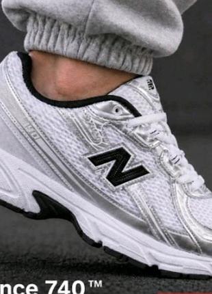 New balance 740