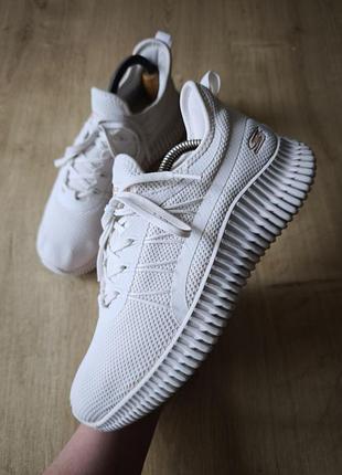Стильні жіночі кросівки skechers, оригінал, модель 2023 року, р.37