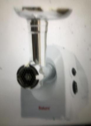 Продам новую мясорубку saturn st 7093