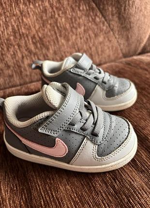Кросівки nike