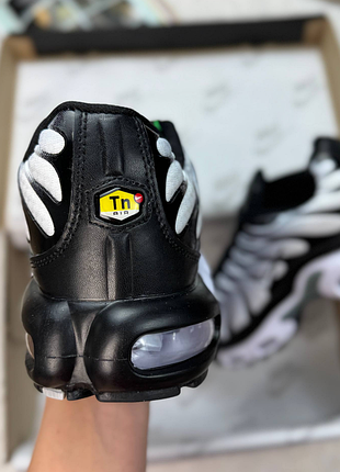 Air max tn plus grey white black 5