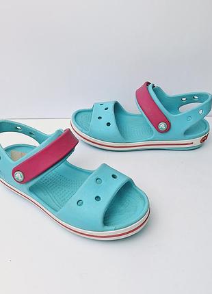 Сандалии crocs j1