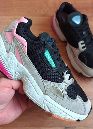 Оригинальные adidas р38.5 длина стельки по факту 25см