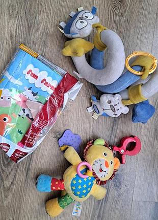 Игрушки для самых маленьких. цена за набор