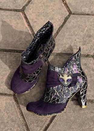 Экстравагантные оригинальные лаковые ботильоны irregular choice miaow с котом