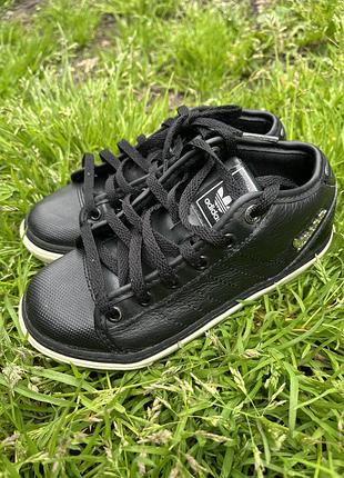 Кросівки кеди adidas