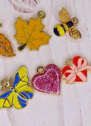 Підвіски металеві