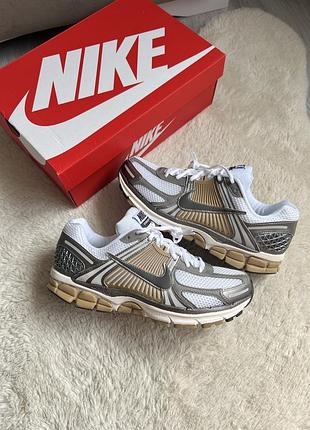 Nike zoom vomero 5 100% original