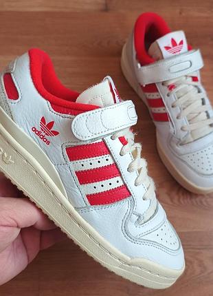 Оригинальные кожаные adidas р38.5 длина стельки по факту 25см
