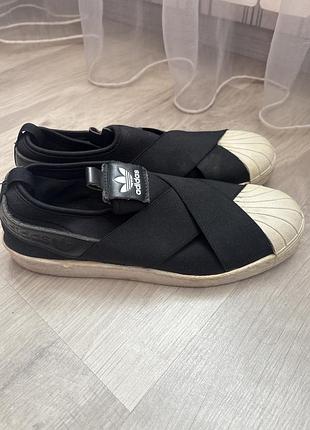 Кросівки фірмові adidas 40розмір