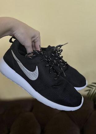 Кросівки nike