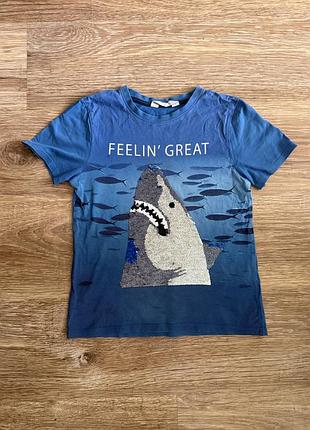 Гарна футболка, з принтом, акули 🦈, в синьому кольорі, від бренду: h&m