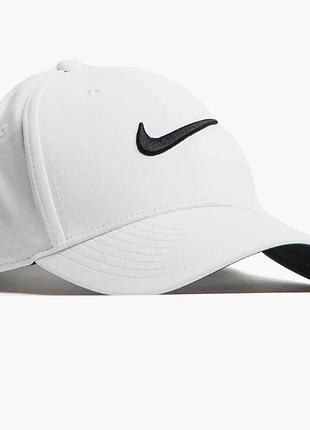 Кепка унисекс nike dri-fit club structured swoosh cap white  fb5625-025 оригінал розмір: m/l