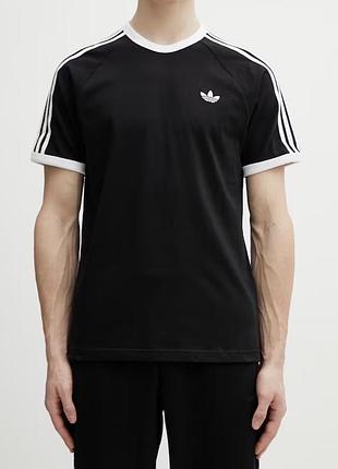 Чорна футболка adidas оригінал унісекс