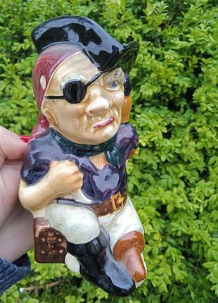 Чашка toby jug john silver без сколов и трещин, есть местами крекелюр