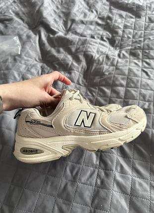 Кросівки new balance на дівчинку