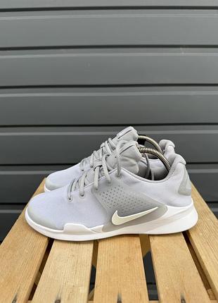 Кросівки nike arrowz