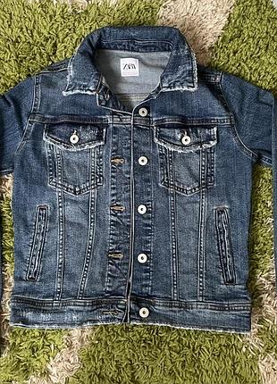 Джисова куртка zara розмір  xs-s