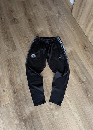 Чоловічі спортивні штани nike оригінал