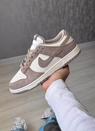 Nike dunk low "malt mini swoosh"