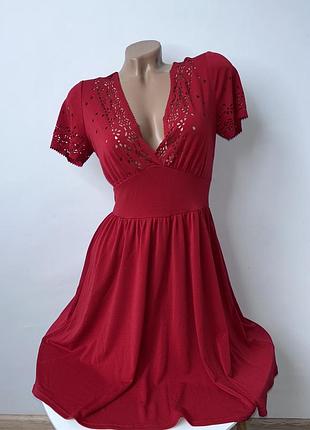 🔥знижка до 27..05🔥красное платье миди от asos с кружевными деталями и v-образным вырезом.