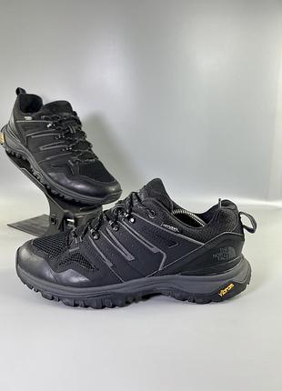 Кросівки the north face