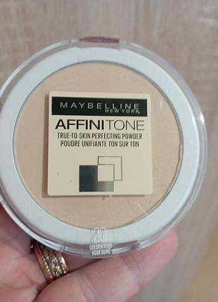 Maybelline  пудра тон 20