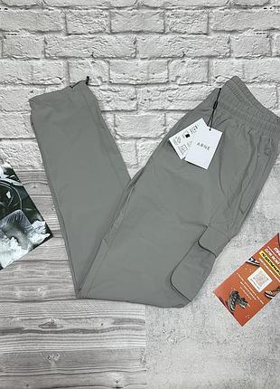 Чоловічі штани карго arne relaxed fit utility cargo pant оригінал нові сірі з карманами нейлонові класичні на кожен день для спорту розмір м