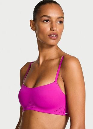 Спортивний топ vsx victoria's secret з перфорацією