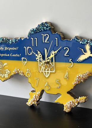 Часы настенные из эпоксидной смолы "карта украины" 60x40 см