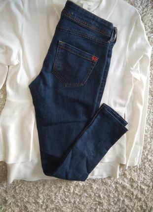 Темно сині джинси mango