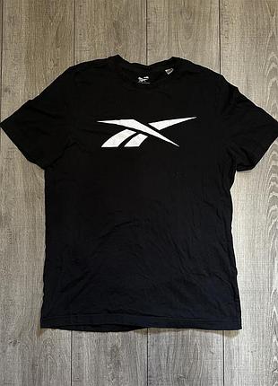 Reebok чоловіча футболка чорного кольору оригінал