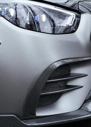Накладки на передній бампер (для amg-line 2020-2026, сухий карбон) для mercedes e-сlass w213 рр