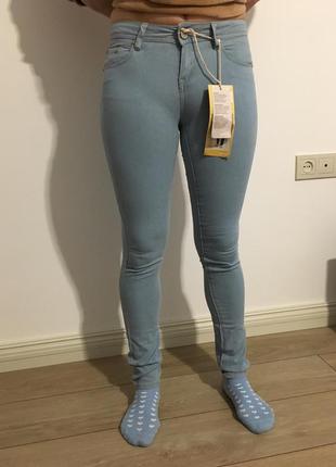 Джинси скінні блакитні стильні скинни джинси з високою посадкою нові з біркою1 фото