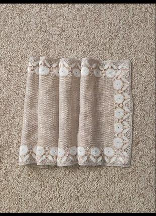 Салфетка для стола