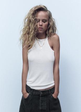 Біла тонка напівпрозора майка з коміром халтер  zara
🤩🤩🤩🤩🤩🤩🤩🤩🤩🤩
