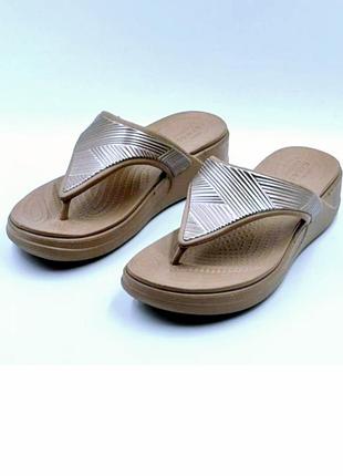 Шлёпанцы crocs monterey metallic wedge